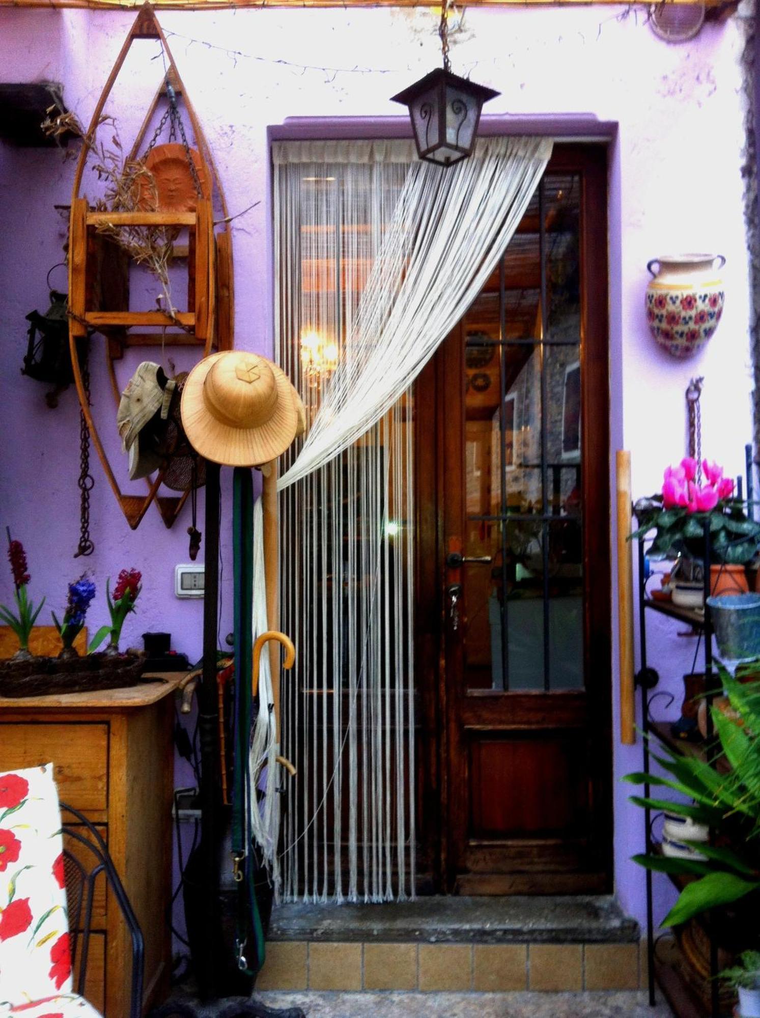 Bed and Breakfast A Casa Di Susi Кастельнуово-дель-Гарда Экстерьер фото