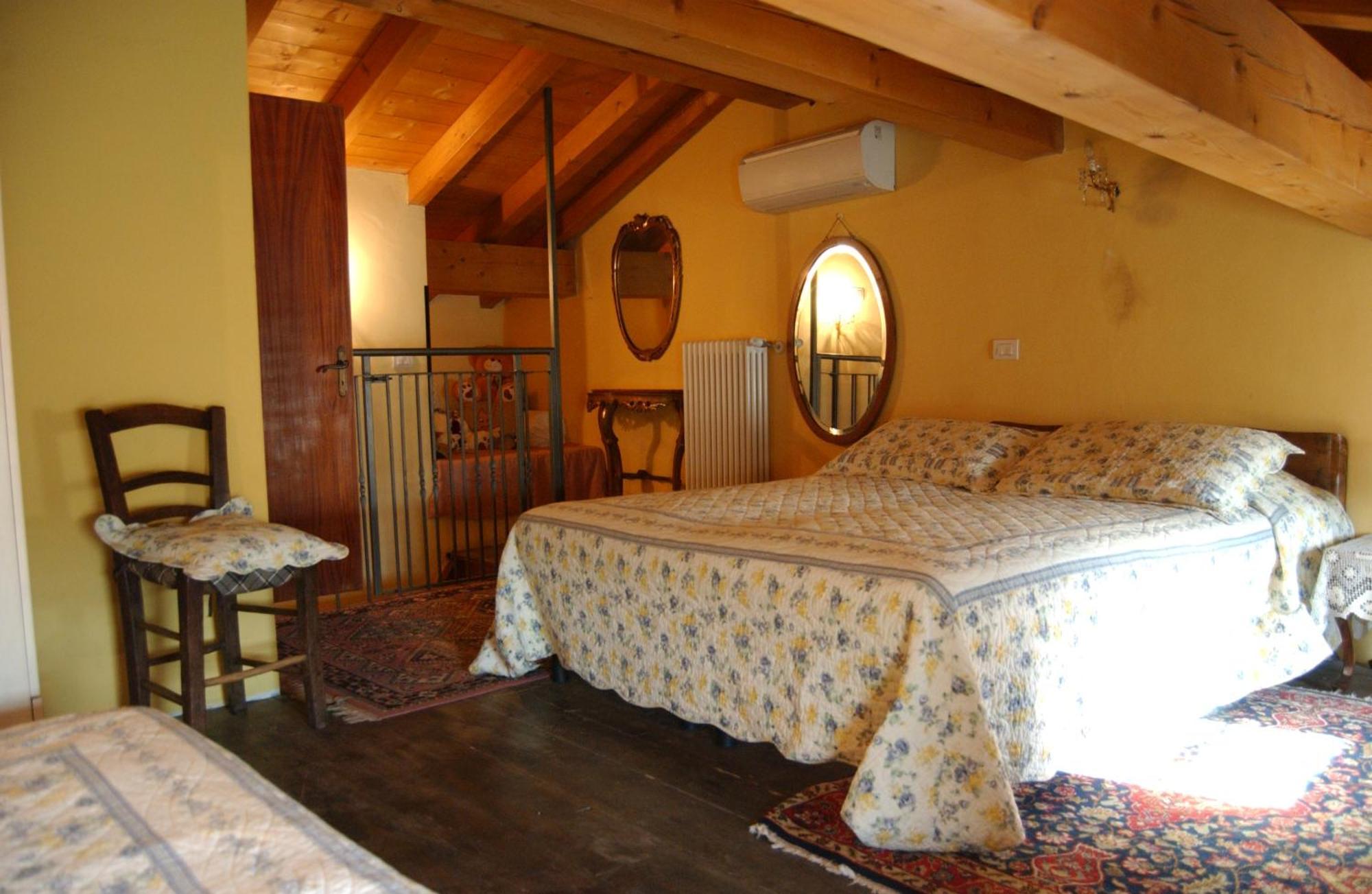 Bed and Breakfast A Casa Di Susi Кастельнуово-дель-Гарда Экстерьер фото