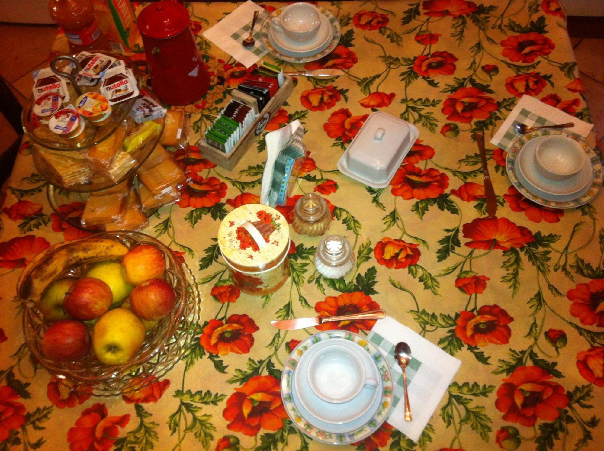 Bed and Breakfast A Casa Di Susi Кастельнуово-дель-Гарда Экстерьер фото